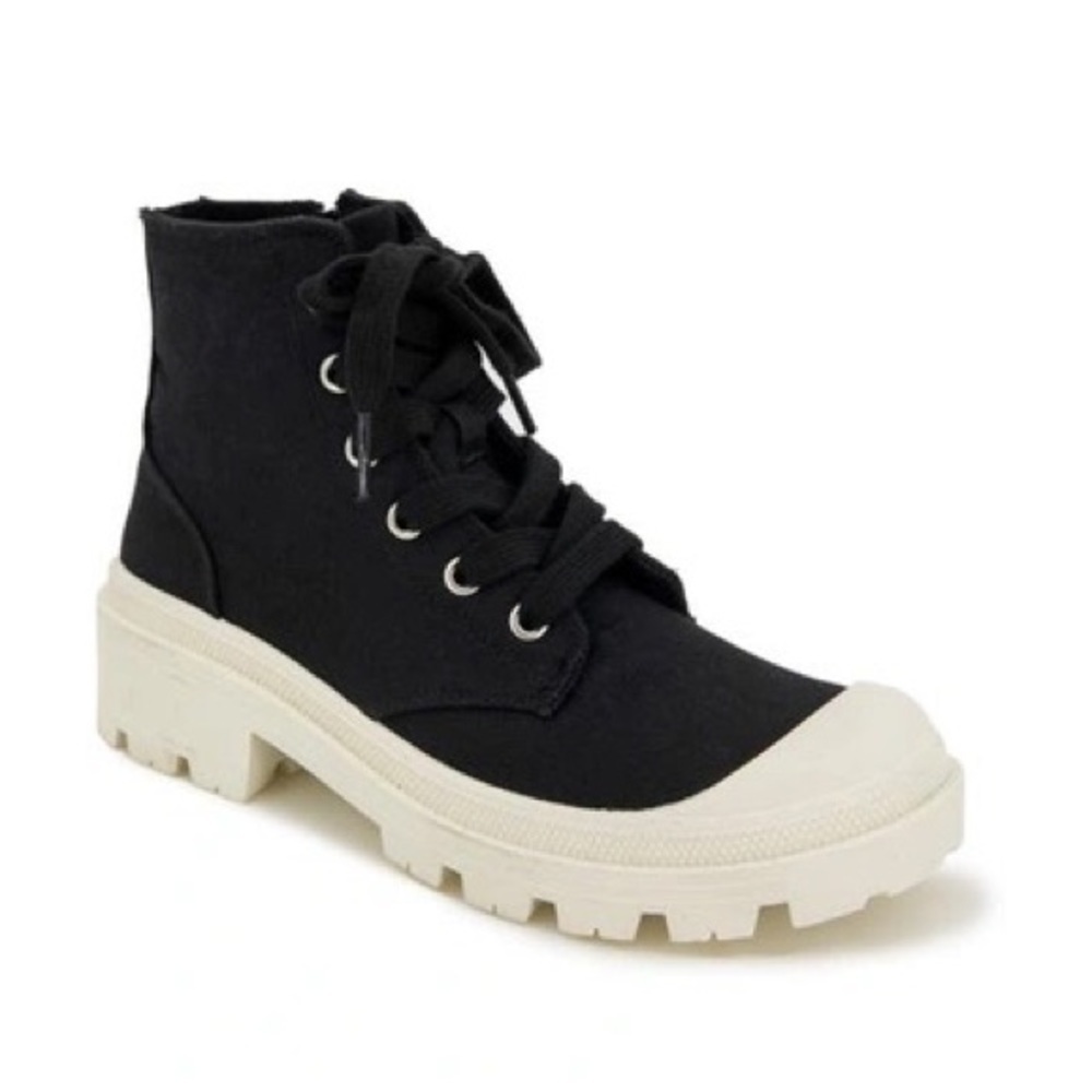 UNIONBAY
Jazzy Spring Bootie